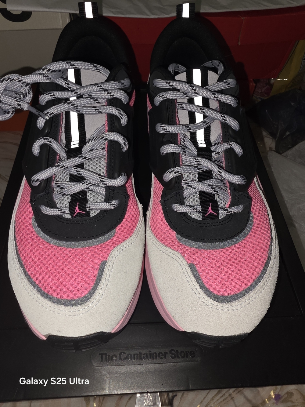 Jordan Trunners OS. Pink & Black. New In Box No Lid. 10M/11.5W